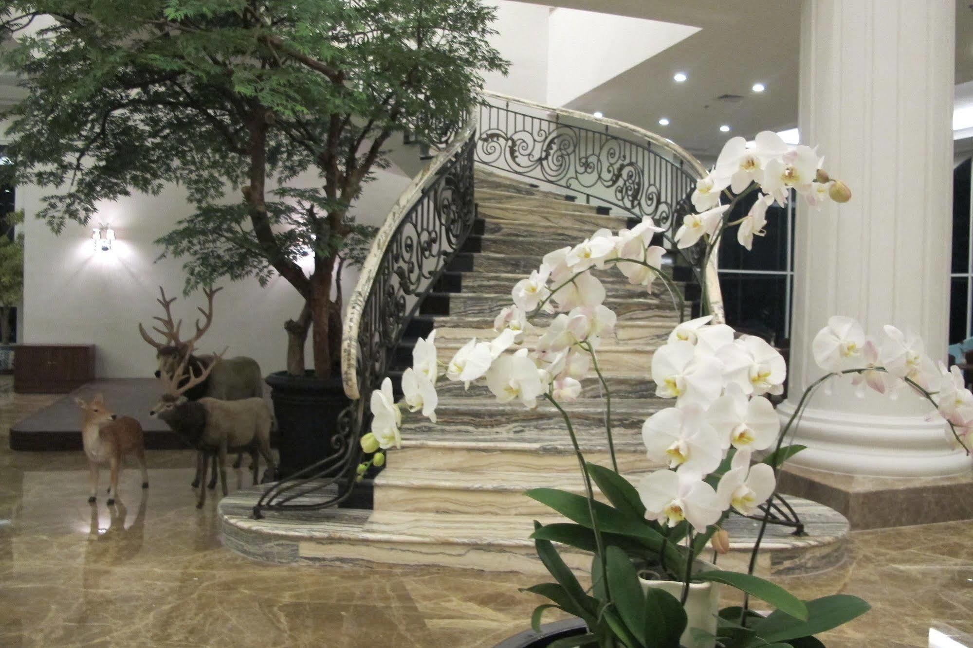 The Sahira Hotel Syariah Bogor Exteriér fotografie